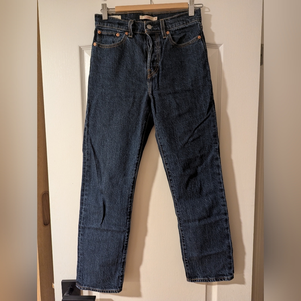 Levi's Women's Wedgie Straight Leg Jeans